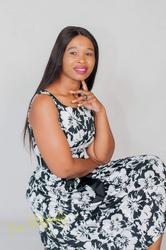 Mandisa Ntombela, estate agent