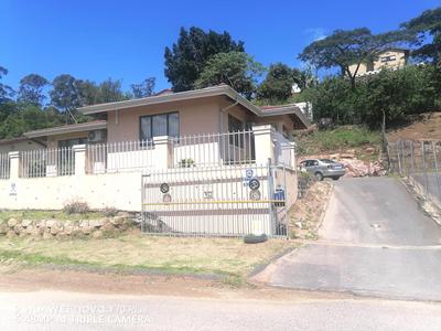House For Sale in Queensburgh, Queensburgh