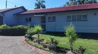 Cottage For Rent in Sarnia, Pinetown